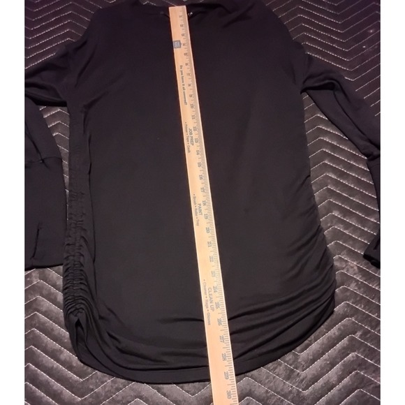 Athleta Black Long Sleeve Ruched Side Thumbhole Workout Top Women's Size S - Picture 6 of 7